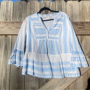 Crown & Ivy Light Blue and White Blouse Sz L